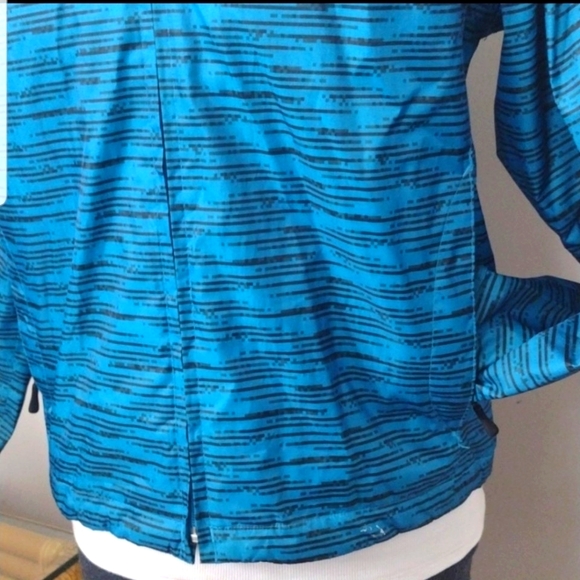 NwoT Waterproof Windproof Breathable Teal McKinley light jacket w/Mesh Lining - Picture 4 of 7